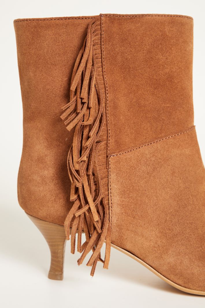 Fringed Suede Ankle Boots Intrend - 4