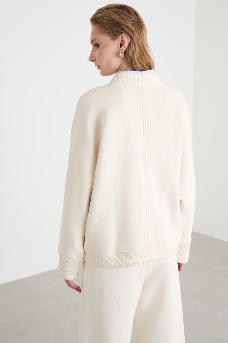 Sudadera boxy de cuello redondo