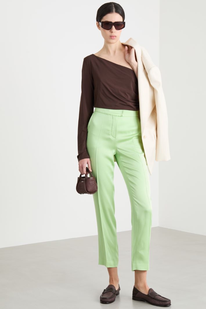 One-shoulder top in jersey Intrend