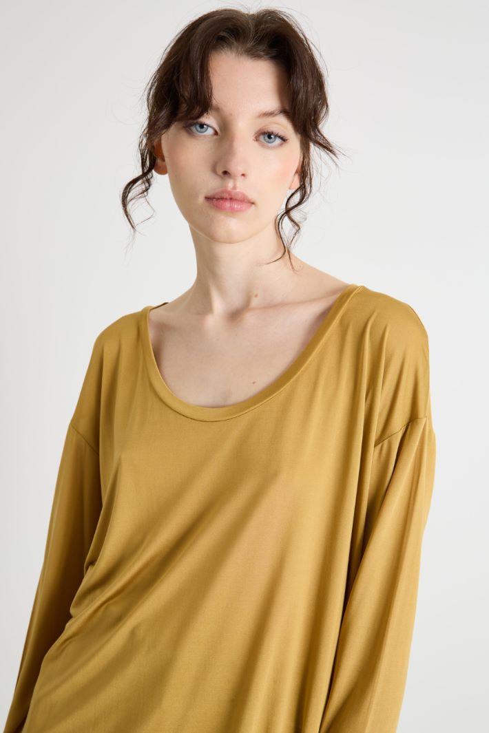Scoop-neck T-shirt Intrend - 3