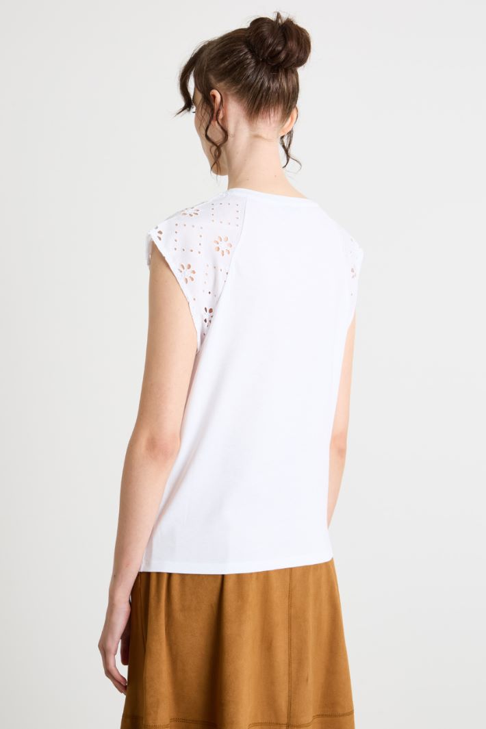 Top with Broderie Anglaise sleeves Intrend - 4