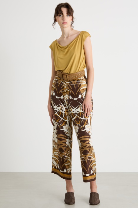 Top in jersey con scollo morbido Intrend