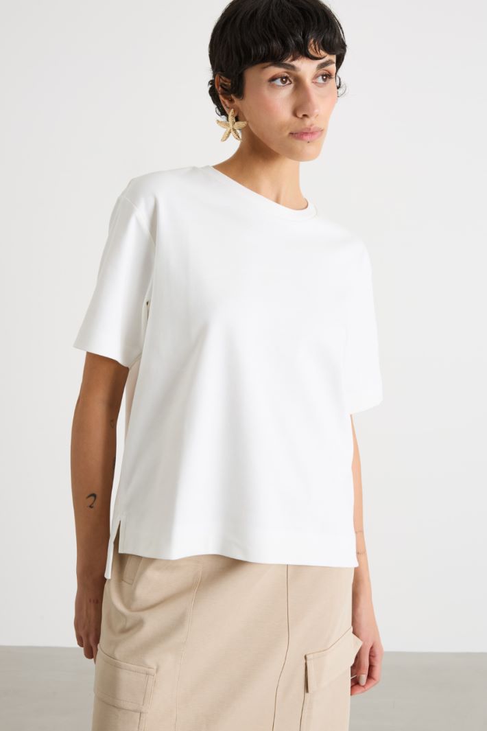 Side-slit T-shirt Intrend - 2