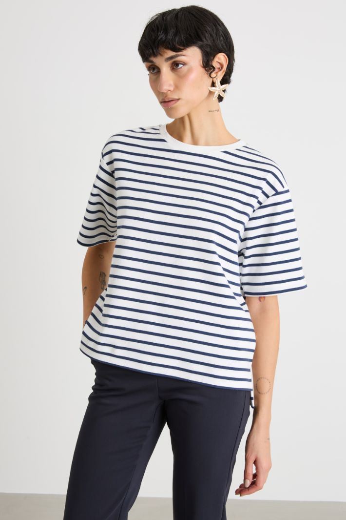 Side-slit T-shirt Intrend - 2