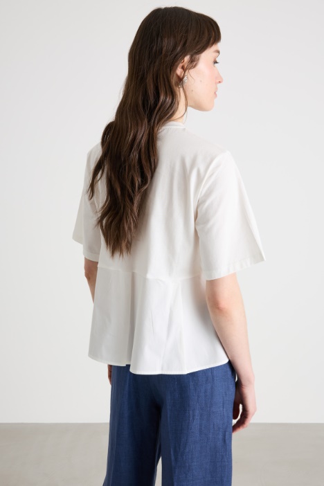T-shirt con pannelli