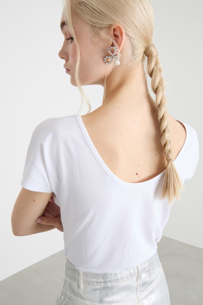 Wide-neck T-shirt Intrend - 3