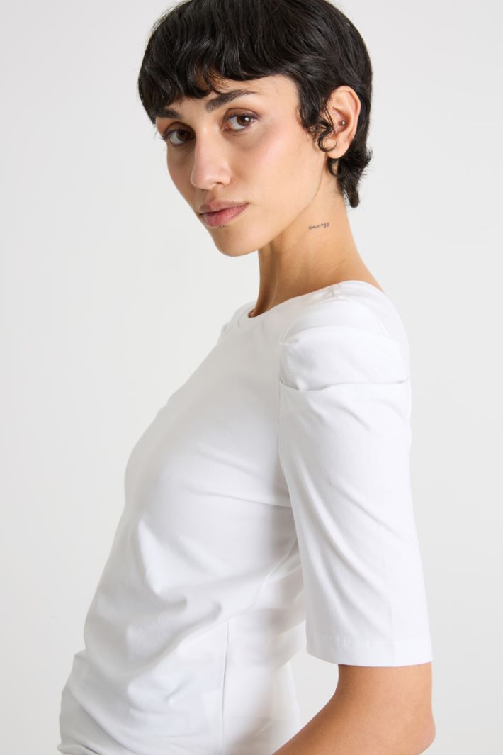 V-back T-shirt Intrend - 3