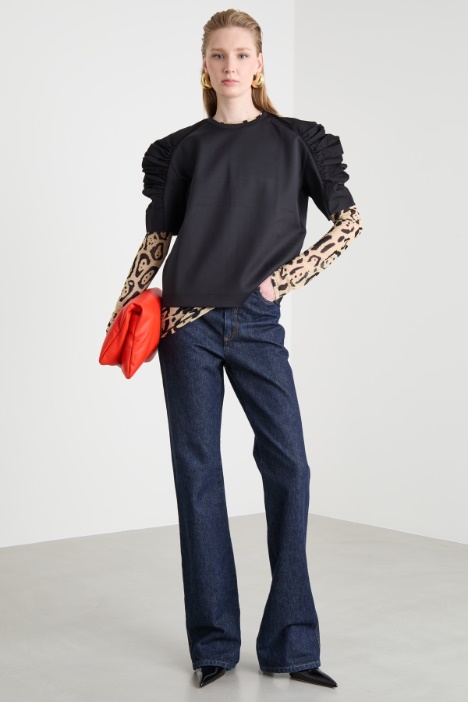 Ruched-sleeve T-shirt Intrend