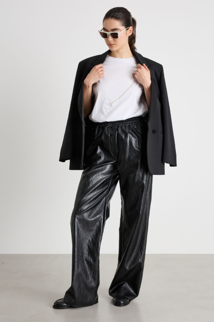 Jewel-embroidered T-shirt Intrend