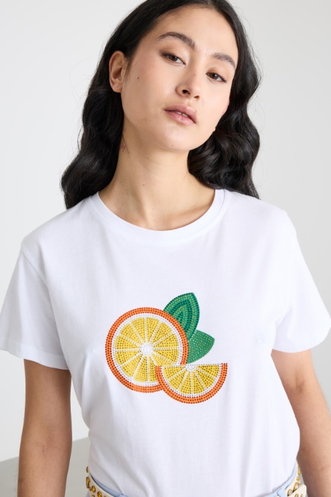 T-shirt con ricamo bijoux