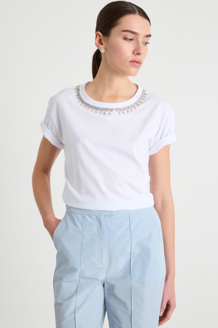 Jewel-embroidered T-shirt Intrend - 2