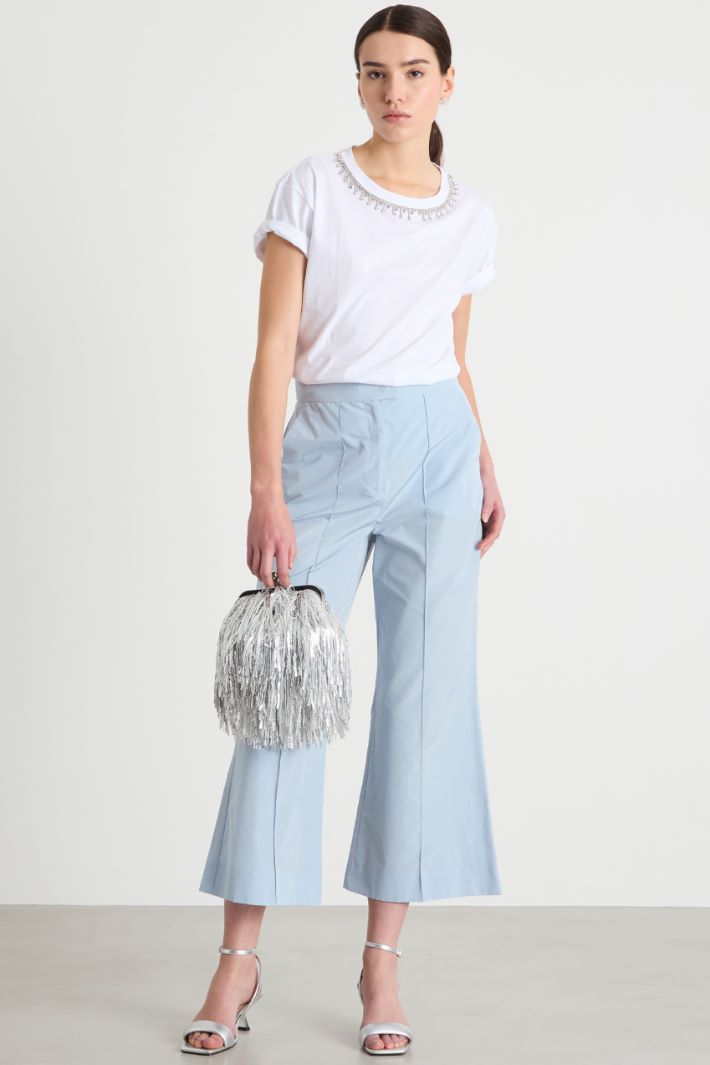 Jewel-embroidered T-shirt Intrend