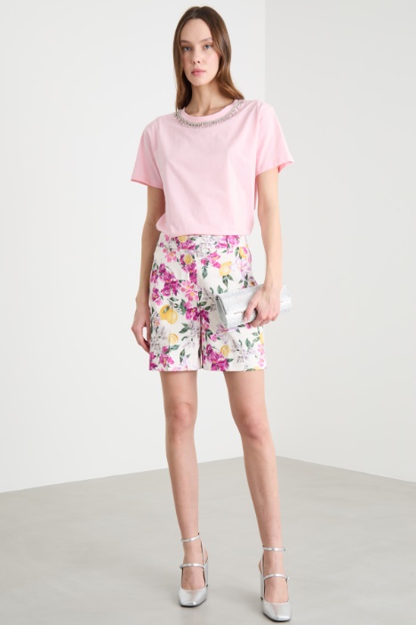 Jewel-embroidered T-shirt Intrend