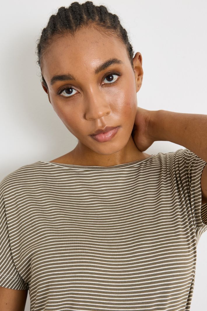 Fitted T-shirt Intrend - 3