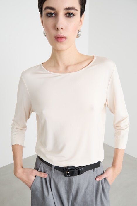 Camiseta de punto fluido