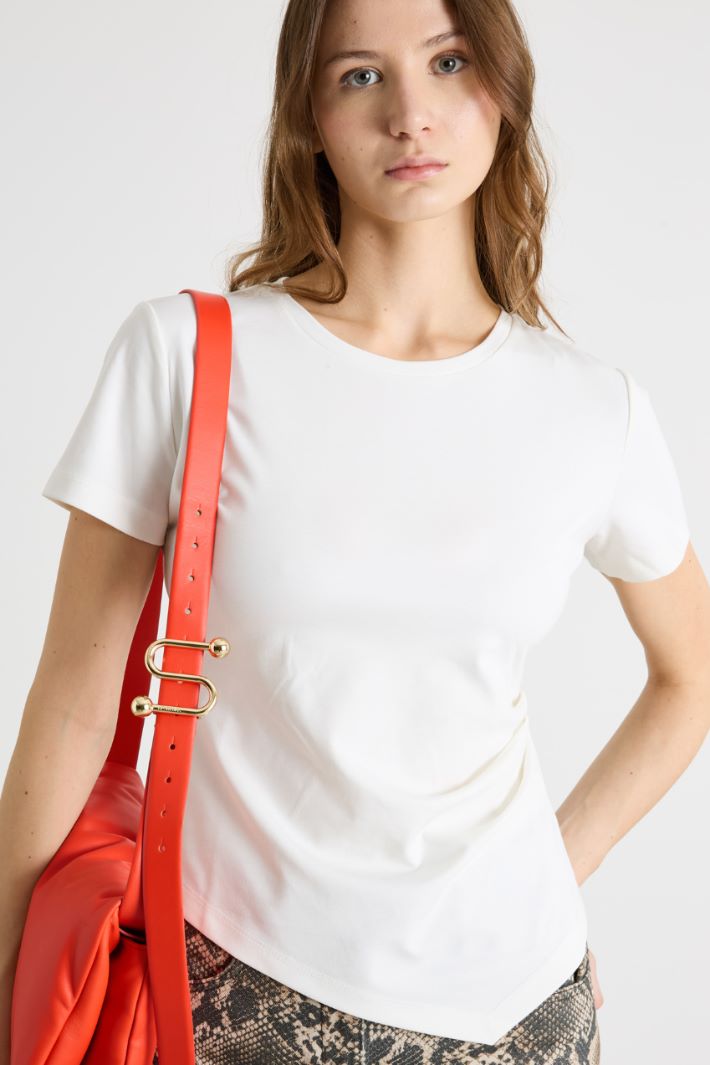 Ruched T-shirt Intrend - 2