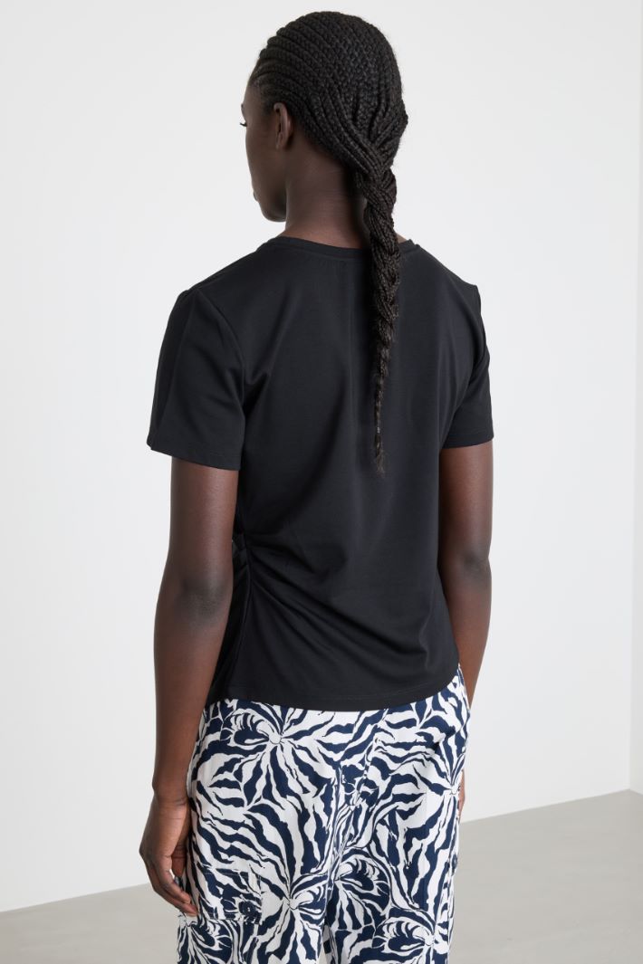 T-shirt con pieghe Intrend - 4