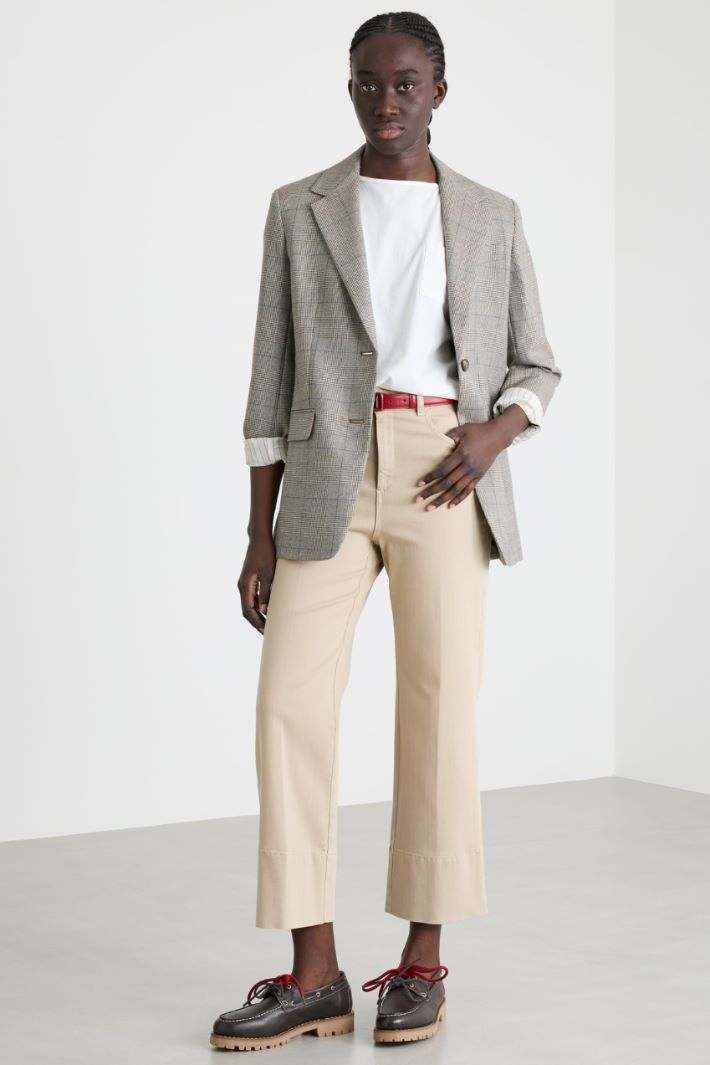 T-shirt con tasca Intrend