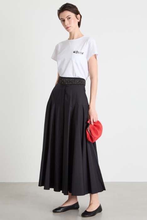 Embroidered-pocket T-shirt Intrend