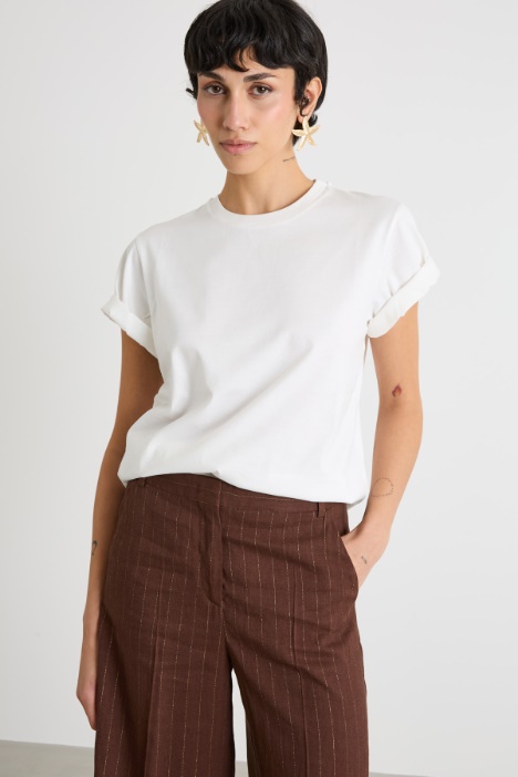 Crew-neck T-shirt with side slits Intrend