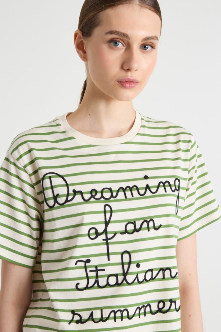 Crew-neck embroidered T-shirt Intrend - 3