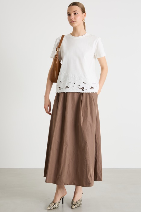 Embroidered-Hem T-Shirt Intrend