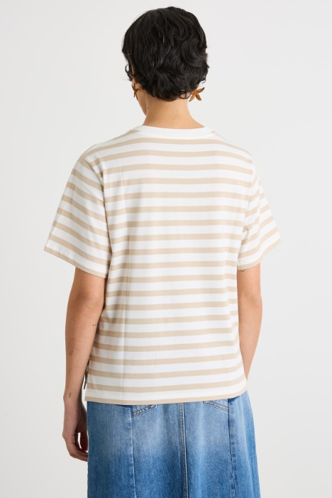 T-shirt girocollo con spacchetti