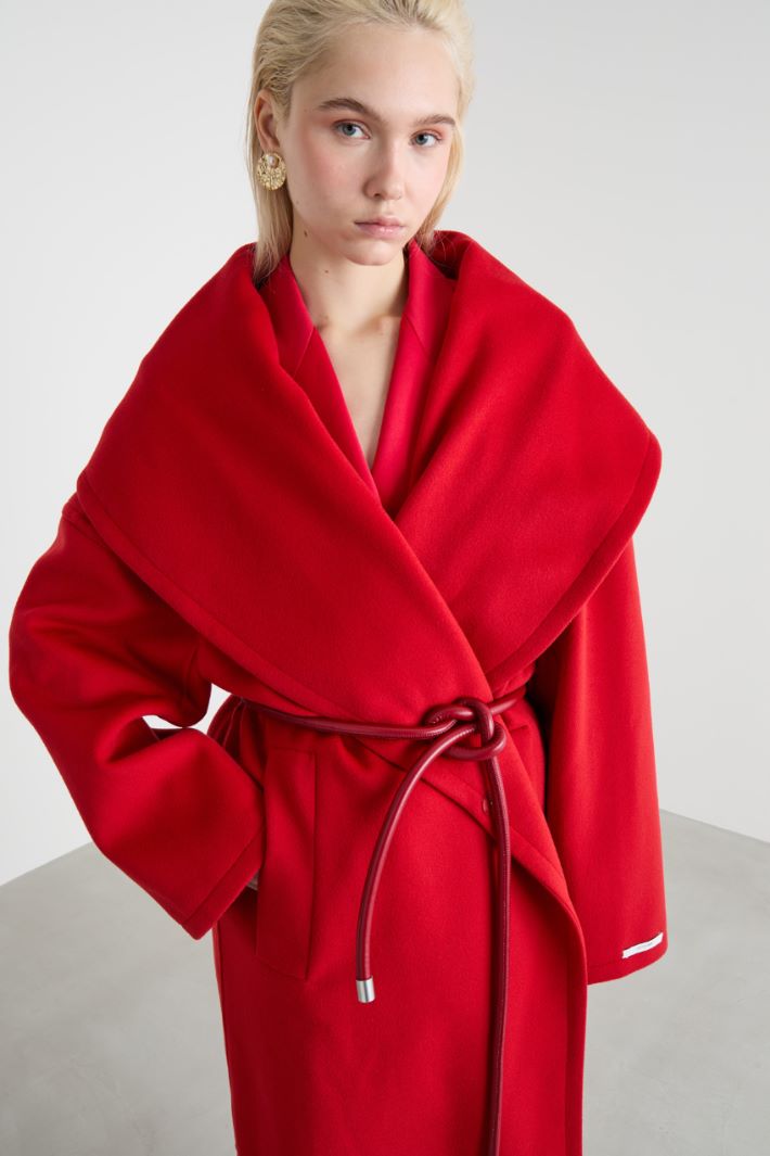 Cappotto con scollo a scialle Intrend - 3