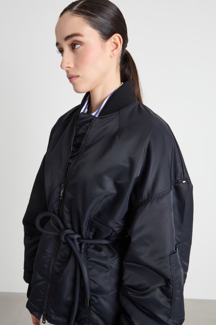 Cropped padded bomber jacket Intrend - 3
