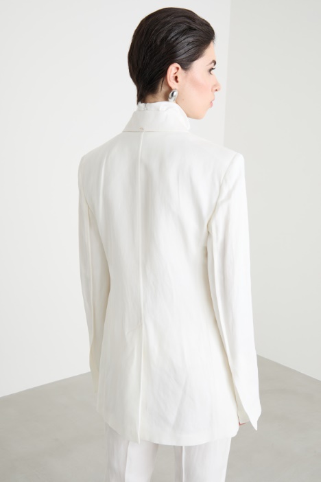 Blazer in twill con rever a lancia