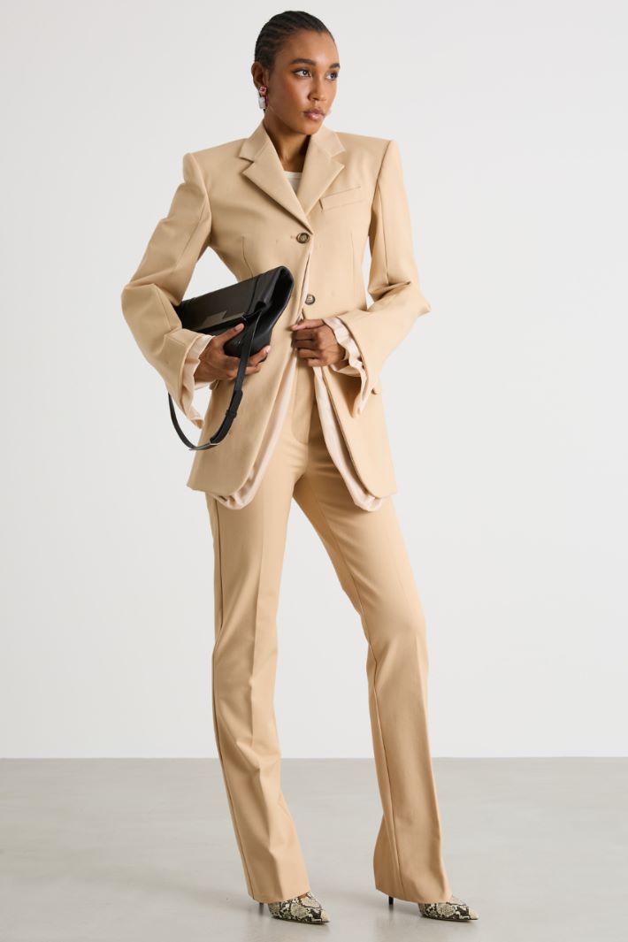 Asymmetric fastening blazer Intrend