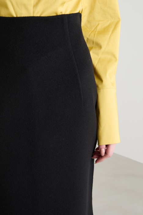 Gonna midi con spacchi