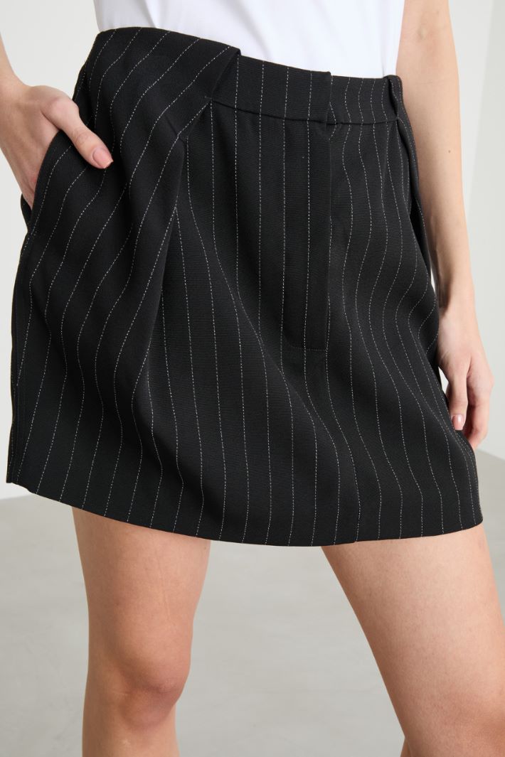 Pinstriped miniskirt Intrend - 3