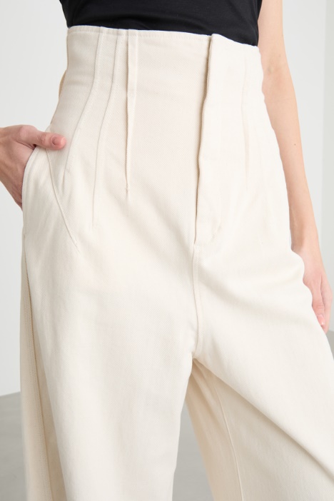 Pantalone cocoon in bull con cintura