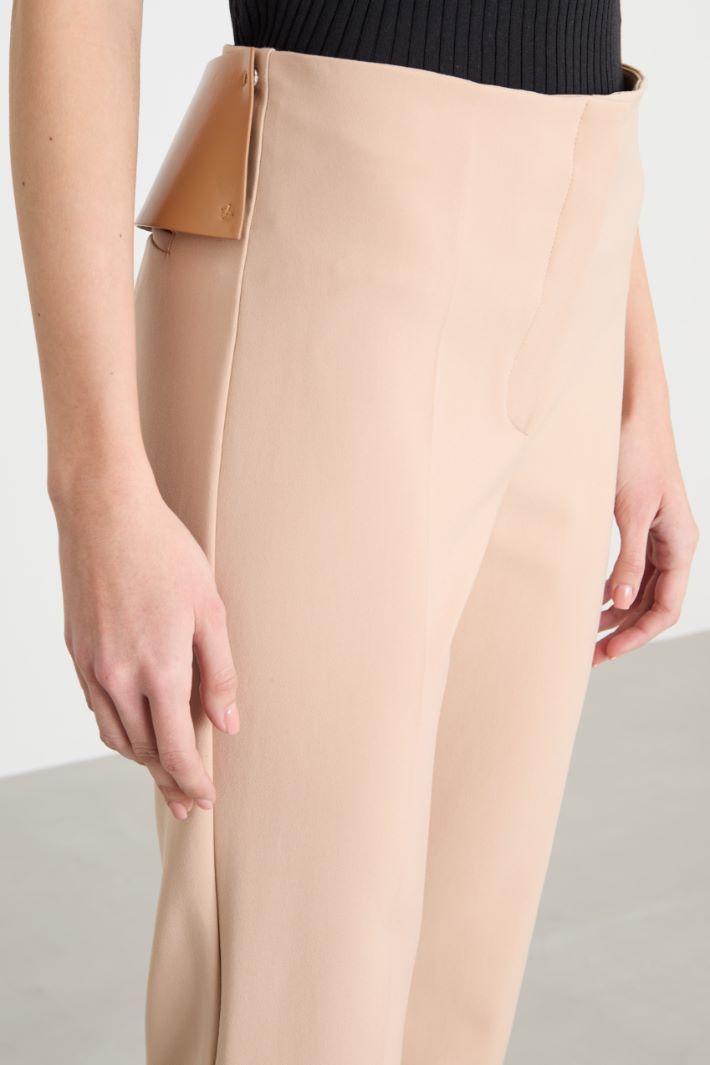 Straight trousers with back basque Intrend - 3