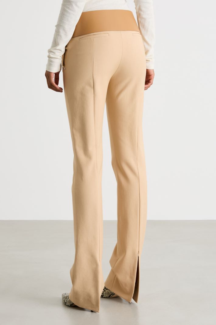 Pantaloni aderenti con zip sul fondo Intrend - 4