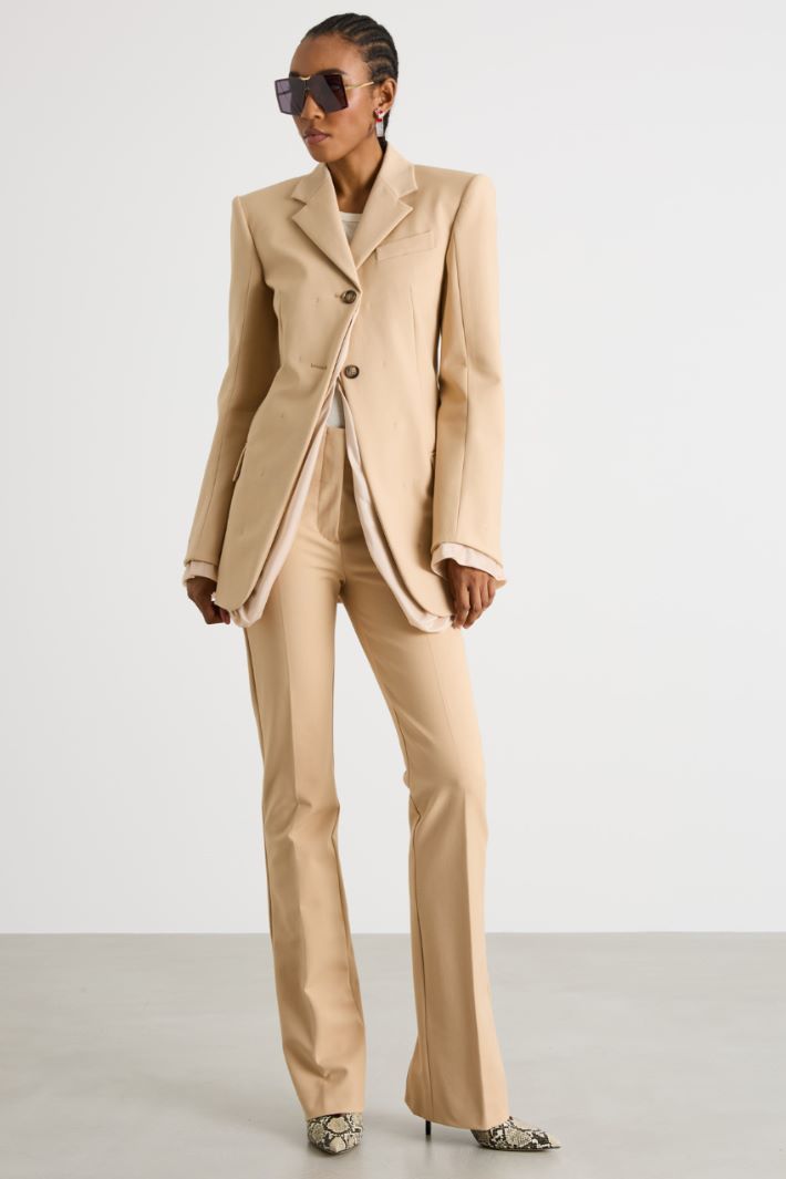 Pantaloni aderenti con zip sul fondo Intrend