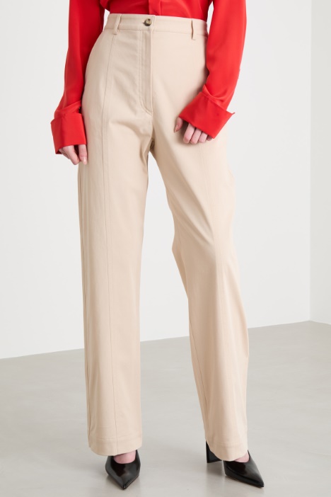 Pantalón ancho de sarga