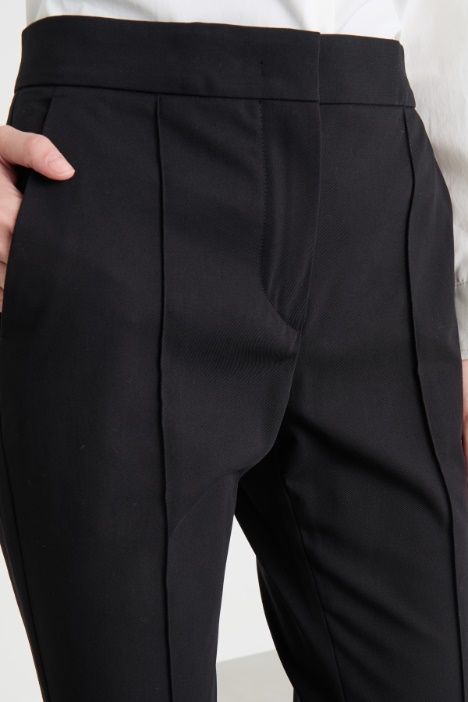 Pantalone slim a vita bassa