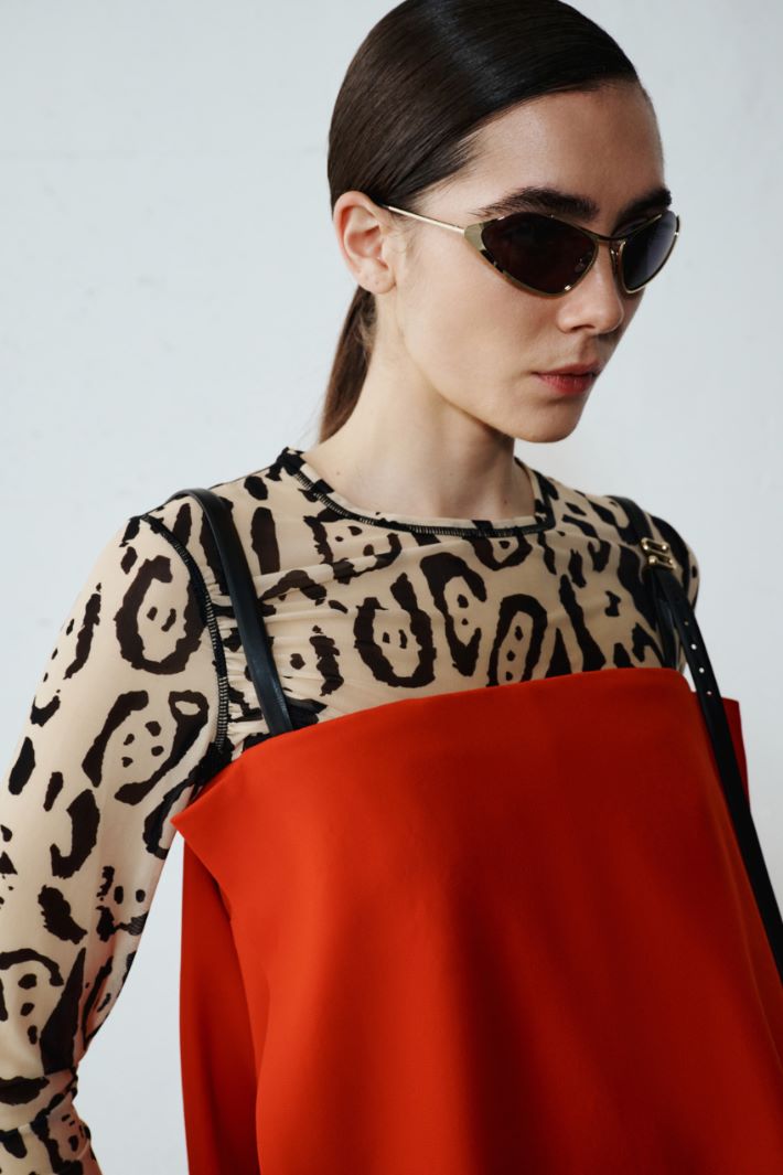 Off-shoulder cady top Intrend - 6