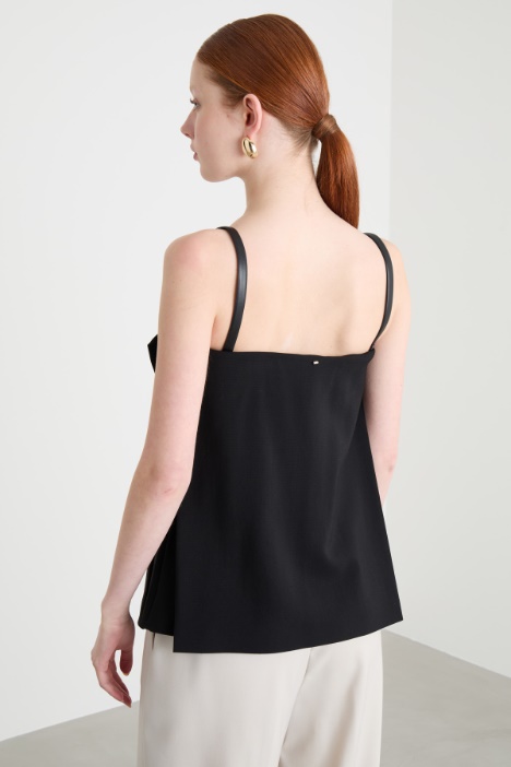 Top off-shoulder in cady