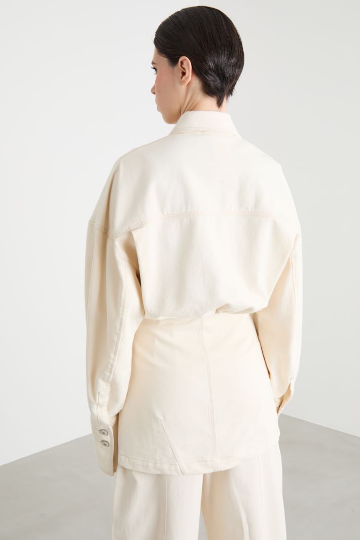 Long belted bull denim jacket Intrend - 4