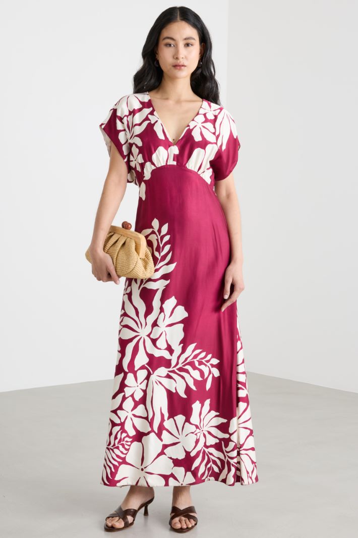 Abito midi in raso floreale Intrend