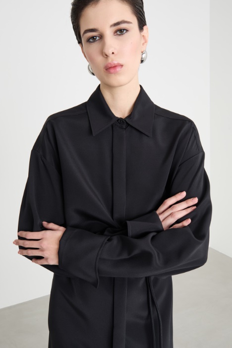 Abito chemisier corto con cintura