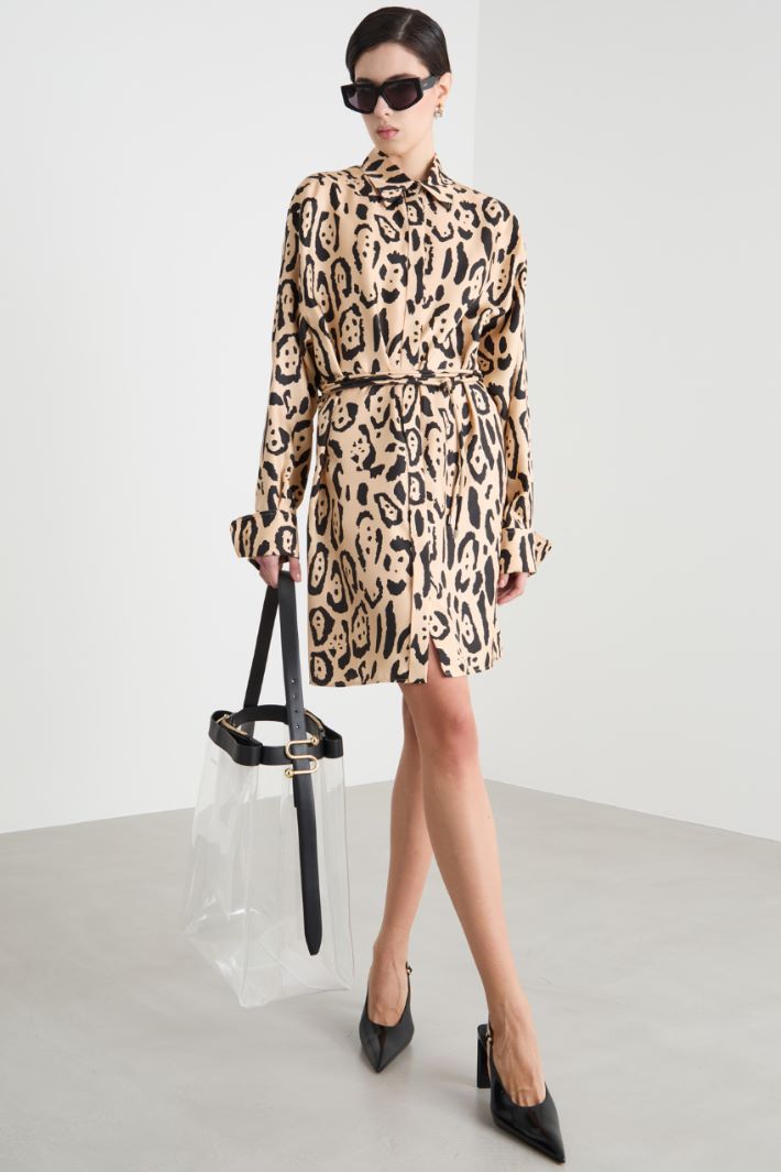 Animal print shirt dress Intrend