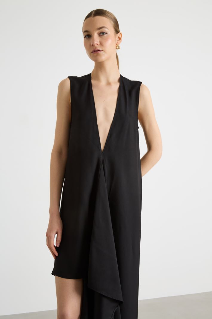 Abito lungo asimmetrico Intrend - 3