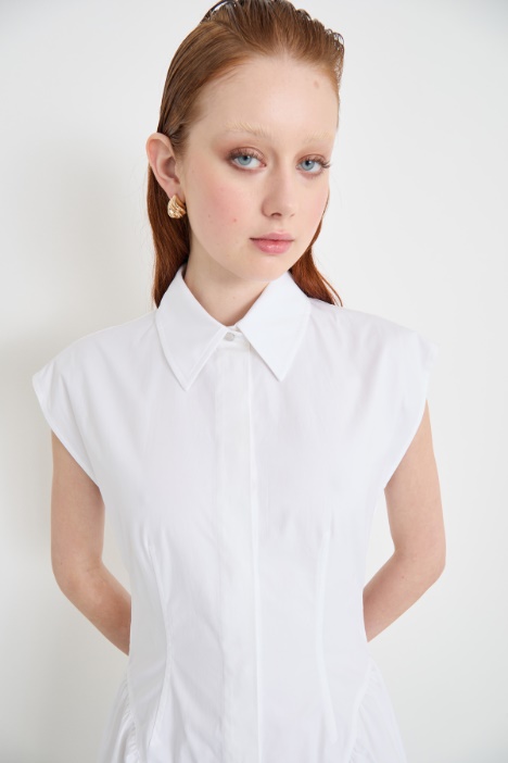 Abito smanicato lungo