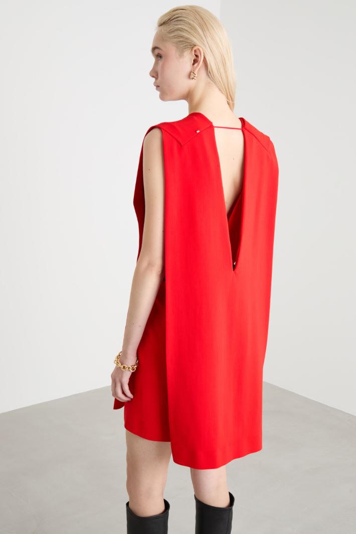 Abito corto con maxi scollo Intrend - 4