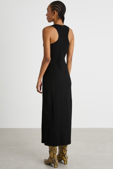 Abito lungo smanicato in maglia