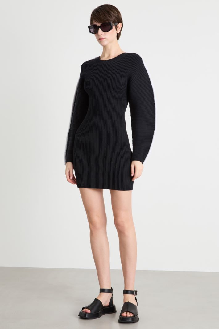 Knitted mini dress Intrend